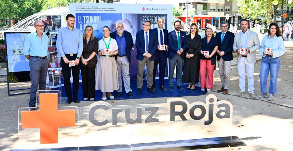 Grupo Cabello, en el Día de la Banderita de Cruz Roja.
